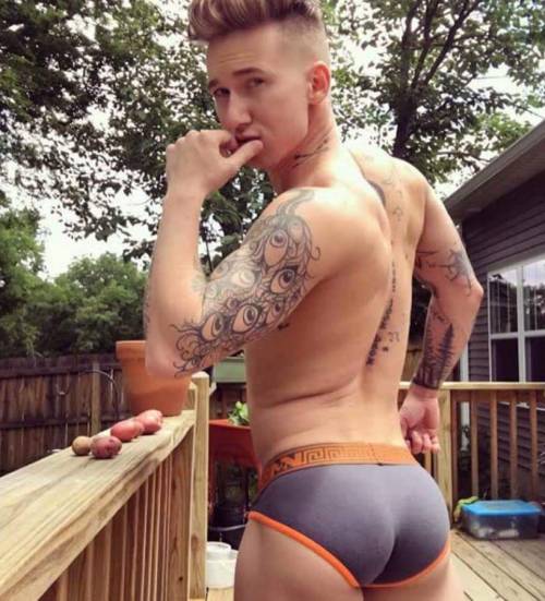 Private Shelf