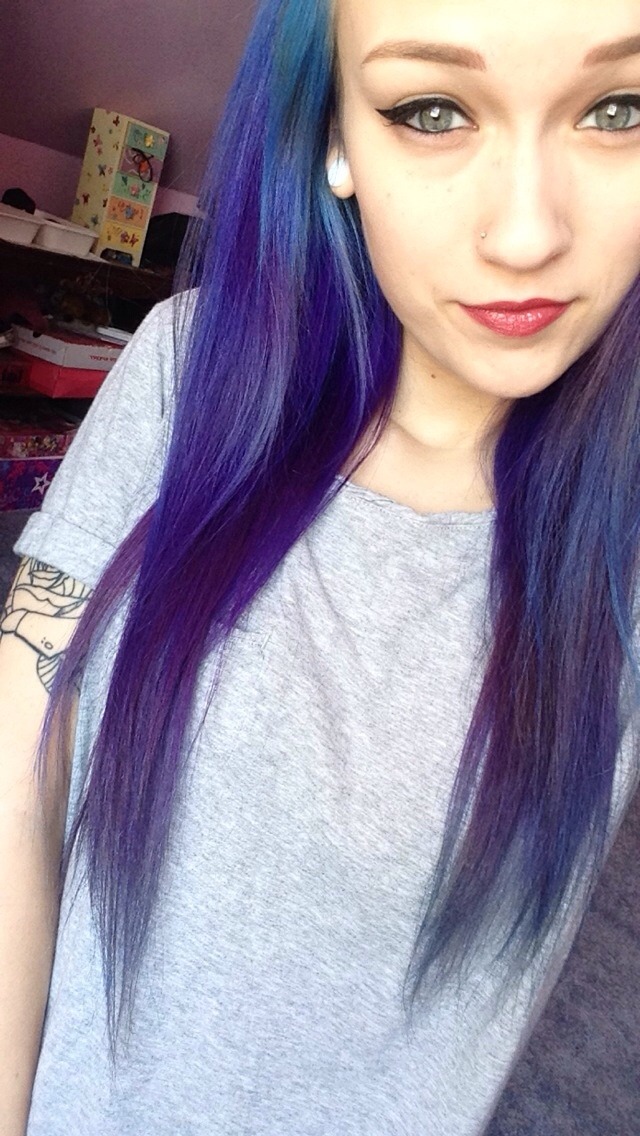 inhalexhal3:  another day another selfie(s)