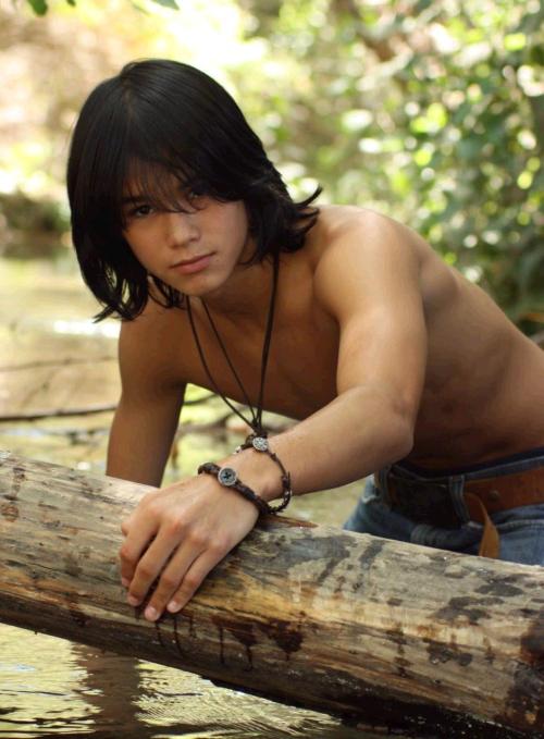 deluxeandelightful:  Booboo Stewart 