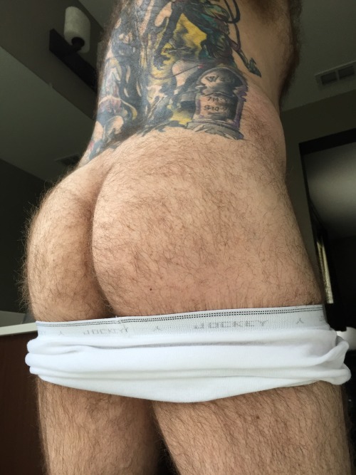 thebearunderground:  The Bear Underground Archive14,000+ posts of the hottest hairy men around the globe.