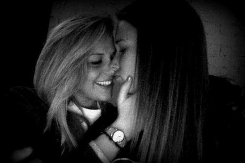 Porn lipstick-lesbian:  ♀♡♀ photos