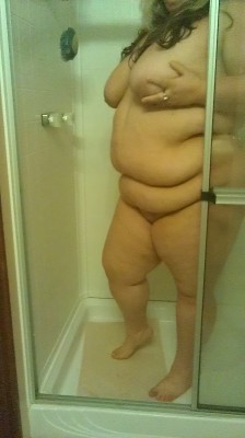 nudebbwpics:  Big Beautiful Woman!