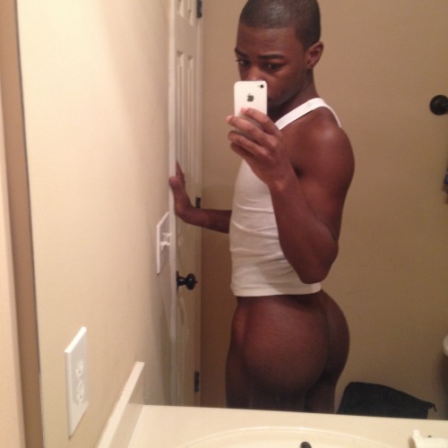 XXX baddieju:  Chocolate Cakes drizzling on Ya photo