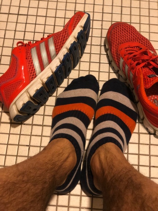 collegesocks22:  Gym feet and socks