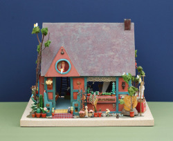 i-love-art:  Frida Kahlo Dollhouse. By Elsa Mora