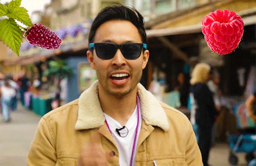 andrew-ilnickyj: Ryan and Shane Eat Everything Boysenberry At Knott’s Berry Farm