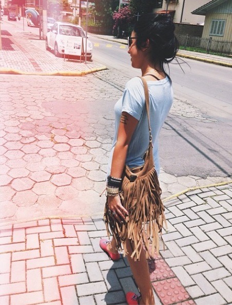 r-e-g-g-u-e-i-r-a: