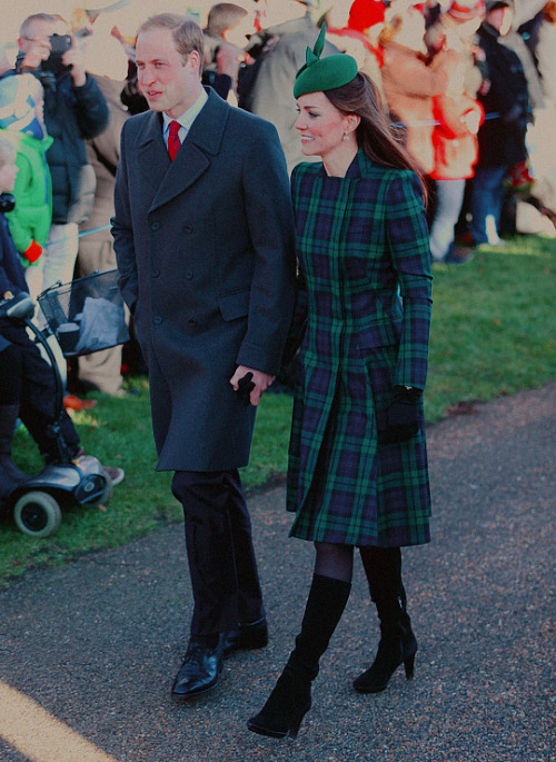 Kate Middleton + Christmas Outfits