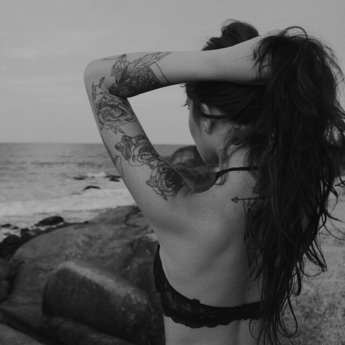 black-and-white-tattoo-social: // ROSE SLEEVE //