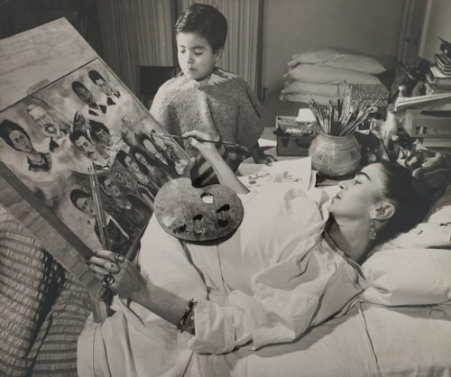shihlun: Frida Kahlo at ABC Hospital sketching , 1951Photo by Juan Guzman