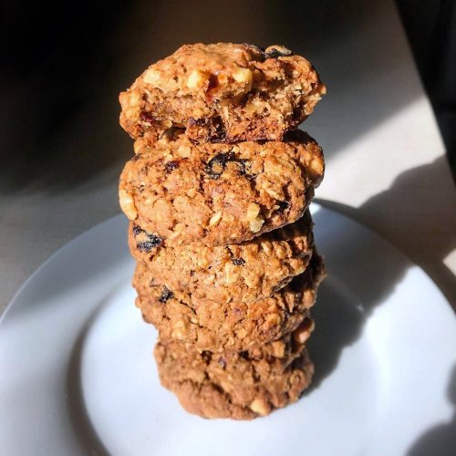 SCRUMPTIOUS OATMEAL COOKIES (vegan and plenty of fiber) I made these cookies at my dad’s request pos