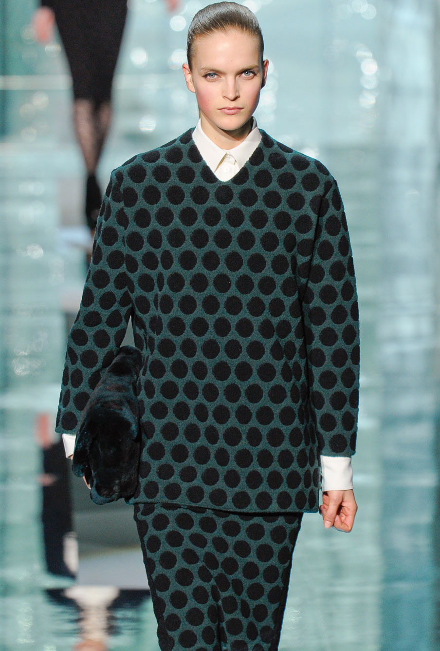 mariah-do-not-care-y:  Marc Jacobs Fall 2011   .