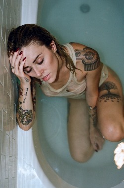 creativerehab:  Alysha in her bath. Lo-res