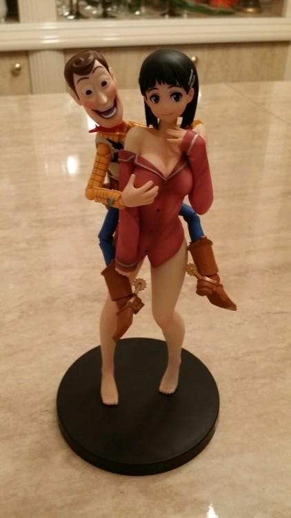 embodiedargosax:  Woody is at it again.