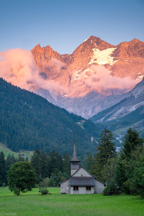 allthingseurope:  Bern Alps, Switzerland 