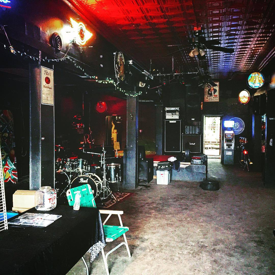 Tonight! We’re at Broadway Joe’s Bar & Grille in Buffalo, NY! Looks