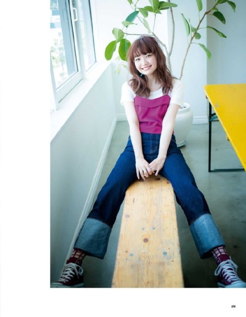 gazouno-chozouha-jubunka:  お誕生日おめでとうございます！大橋彩香 (24)	1994年9月13日生まれ