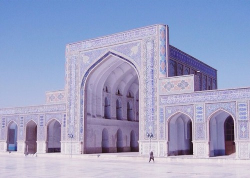 ghasedakk:The Masjid-i Jami of Herat, the city’s first congregational mosque, was built on the