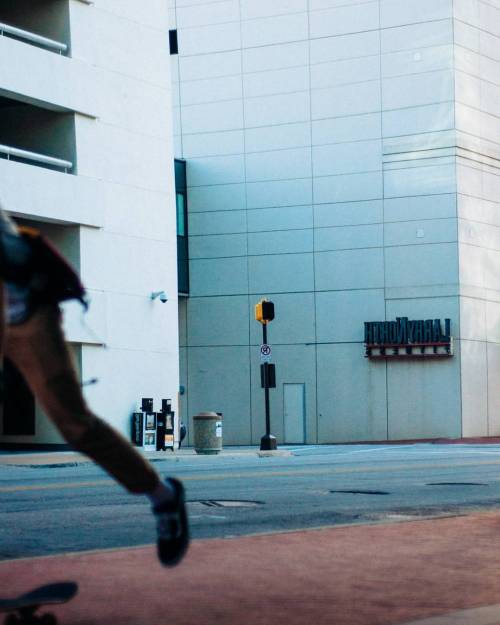 Old skool. #portrait #streettogs #street #skateboarding #streetphotography #skating #shredordie #col