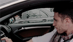 tinytmas:  hedalexastrong:  honk if you’re both heartbroken and pissed that clarke