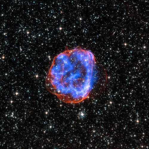 Chandra Celebrates the International Year of Light js