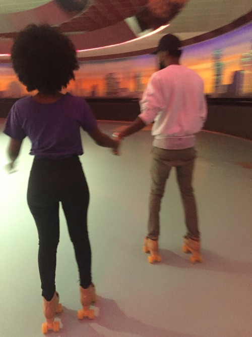 livelovejocee:  sunflowerchlo:  Love & Happiness  This is so cute! 