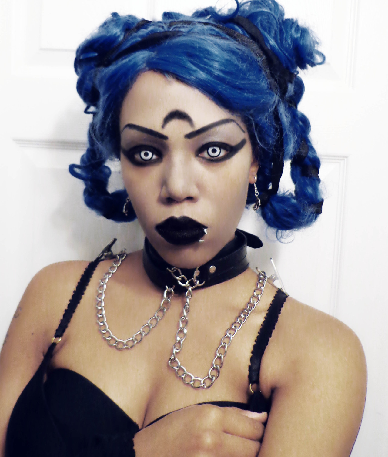 blacksilk-gothmodel:  Sailor Moon (Black Moon Clan) inspired. Just trying stuff