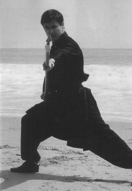 taichiclothinguniforms:                          Bruce Lee And His Nunchaku Jeet Kune Do founded by Bruce Lee through bold and rapid action is famous in the world. Nunchaku is the essence of Jeet Kune Do. His kill cudgel technical reaches
