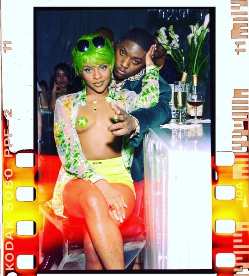 lilkimuk:Rare Throwback: Lil’ Kim & Lil’ Cease (‘Crush On You’ Video Shoot - 1997)