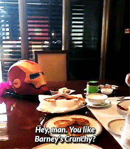 kayytx:Breakfast in Shanghai with Iron Man
