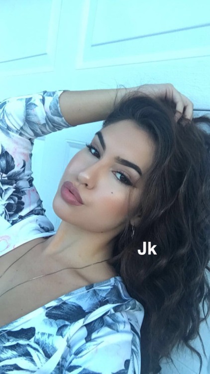 ladiosa-jade:  Snapchat // Lexzyfitzke ✨👸🏽💕