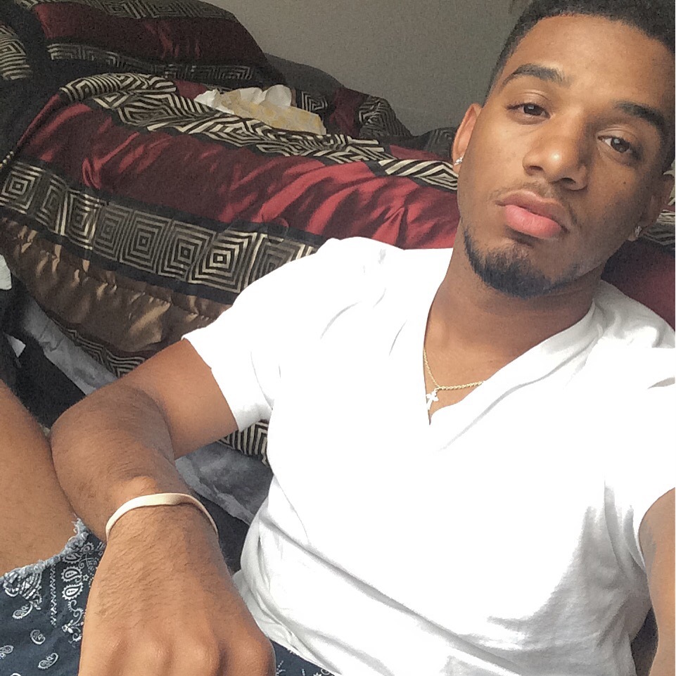 daruforrest:  I wish I had good jaw bone structure 😕