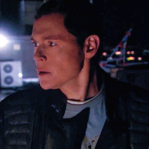 toshcoded: (somewhat) matching torchwood icons &lt;3leather jacket &amp; exit wounds &am