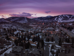 samhorine:   Sundance: A visual diary // great week of films, panels, parties and snowy hangs - a big thanks to Chase Sapphire for bringing me out to Park City this week to experience #SapphireOnLocation as a cardmember bit.ly/ParkCityTravel #ad