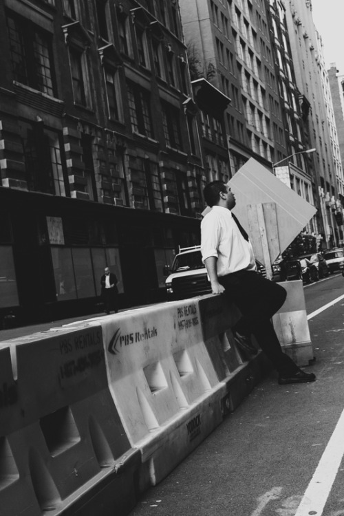 mikecaffreyphotography:  NYC Street Photography - by Mike Caffrey - 550017IMG_3592 - http://www.monsterisland.com