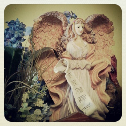 #fmsphotoaday #photoadaydecember My Grandmother Has Always Had Angel #decorations Everywhere In Her House.