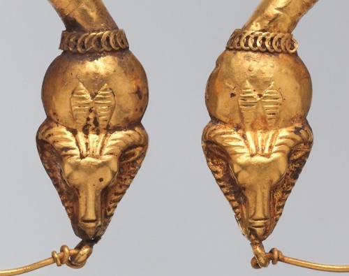 didoofcarthage:Details of gold earrings with maenads (top) and rams’ heads (bottom) Egypt, Ptolemaic