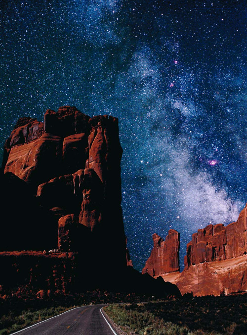 spacenexus:Highway to the skyway in Arches National Park