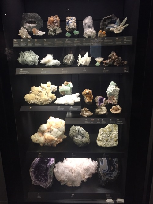 jemay1634:17.01.2017 Canadian Museum of Nature - Geology Exhibit