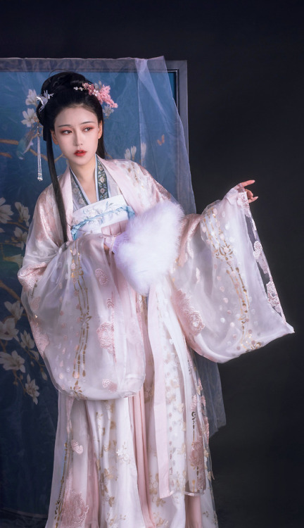 Chinese hanfu by 彩云间汉服