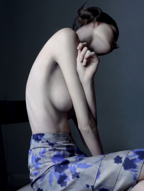 moldavia:  Ellu Arula in The Ones2Watch November 2011 by Ville Varumo 