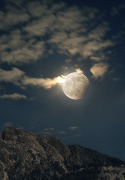 opticallyaroused: Blue Moon Eclipse, December