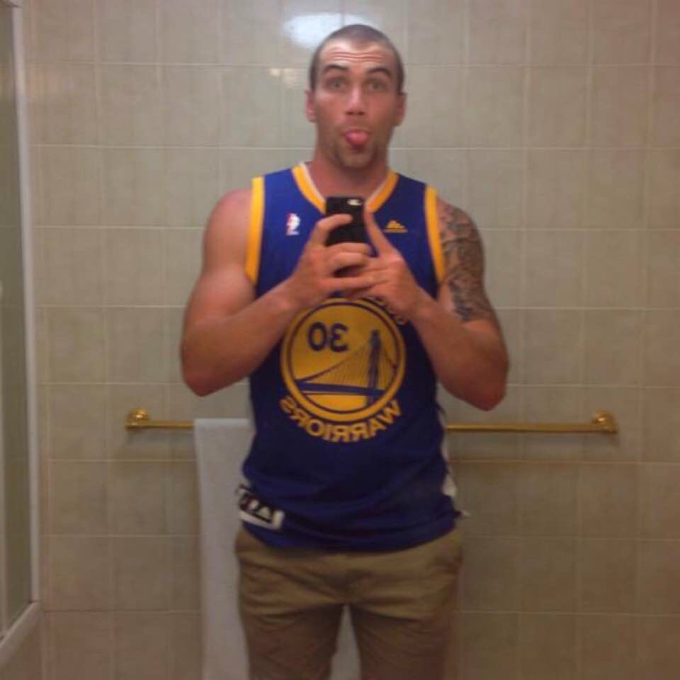 hornym8syd:  Mr Blake Bryant, 23 Brisbane, wants to show off his body, straight as