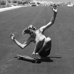 zoecross:  RIP Jay Adams - the dude who revolutionised skating.