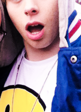 itsmuke:  make me choose // preachlondon asked: Luke’s lips or Michael’s lips?