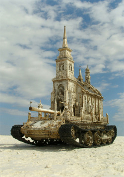 thingsareswinging:  letsbuildahome-fr:  “Churchtanks”