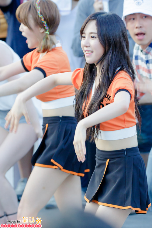 Mina (AOA) - Elvis Flash Mob Pics