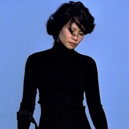 coutureicons: lucy liu  I&rsquo;ve forgotten how perfect she was.