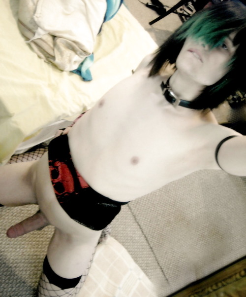 ravenshaddows:  http://ravenshaddows.tumblr.com/ adult photos