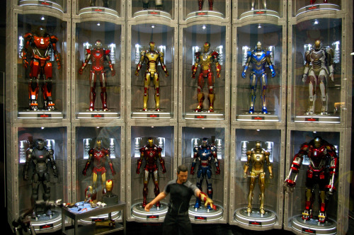 Iron Men: MARK I - XLII.
Comic-Con. San Diego. 2014. Sideshow Collectibles Pavilion.